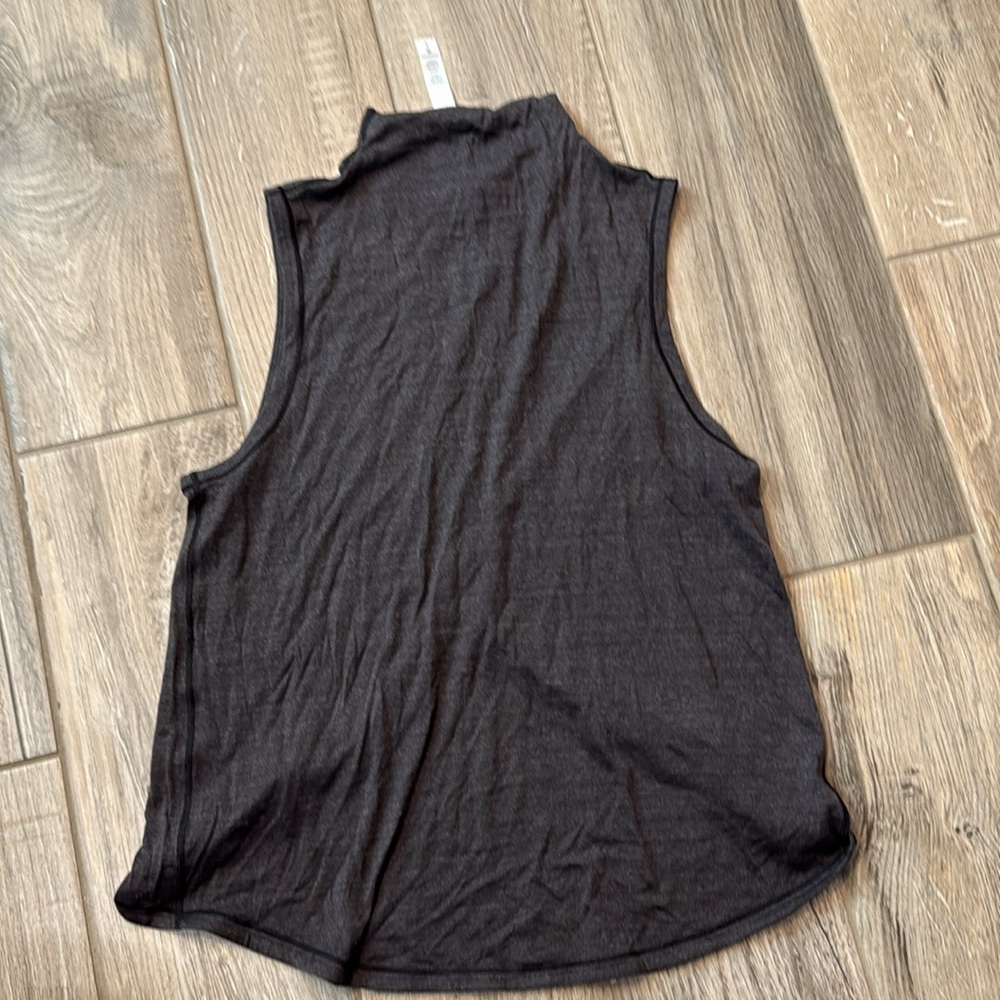 Lululemon Twist‎ & Reach Mock Neck Black Tank size 4 - Picture 6 of 9